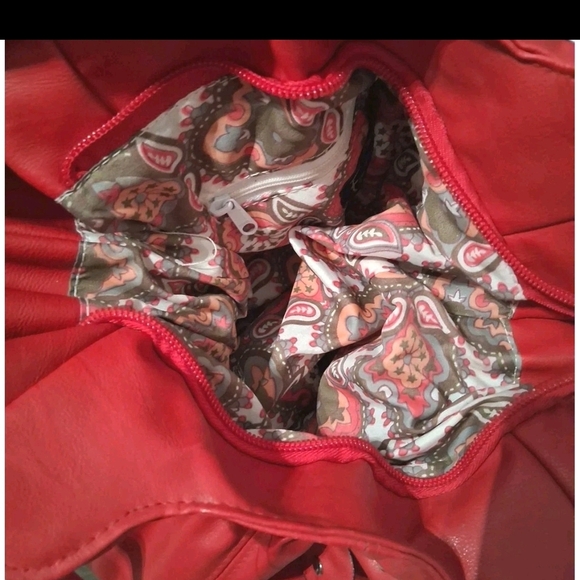 Fiorelli Red Floral Leather Handbag - Picture 9 of 10